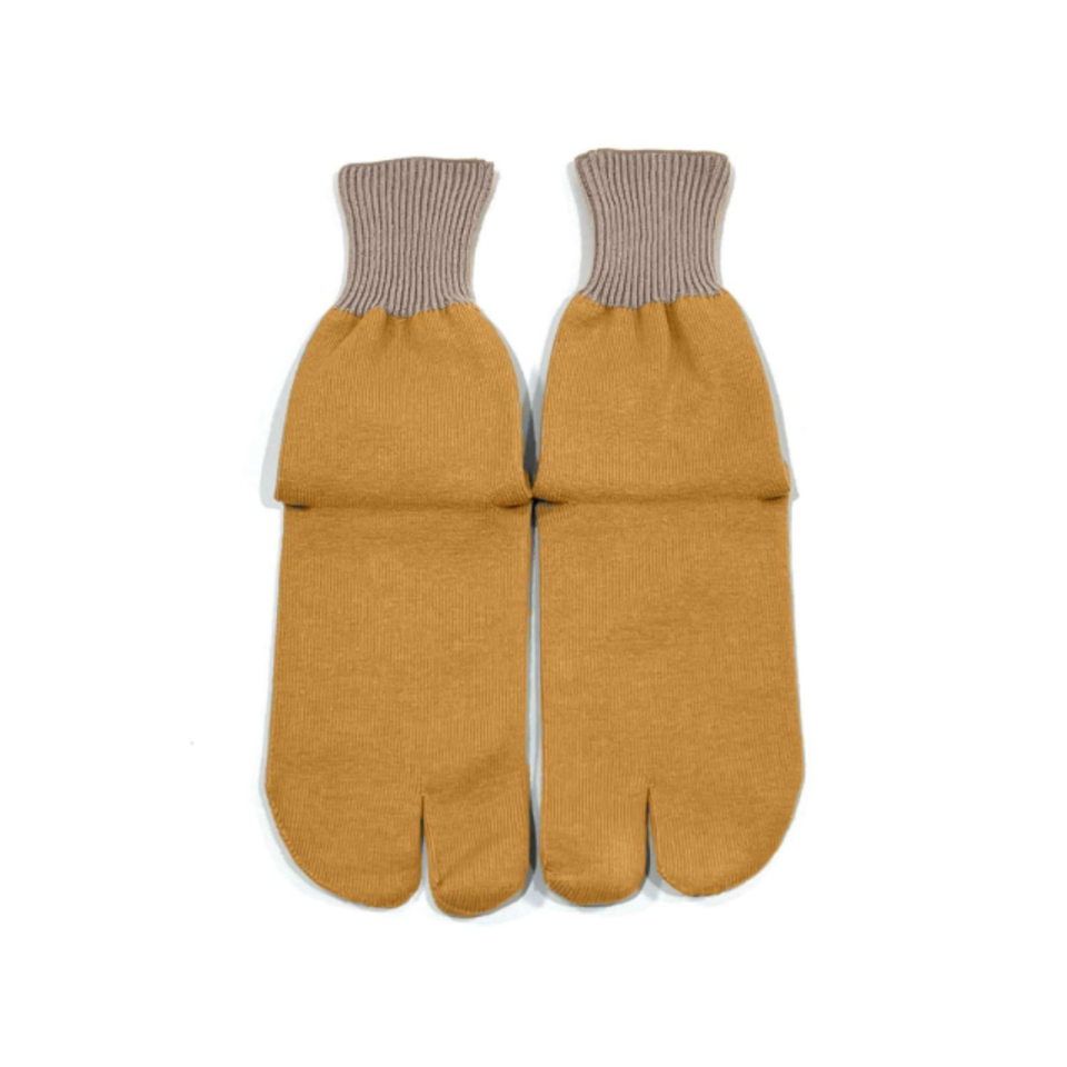 足袋靴下 パンプキン×ベージュの画像