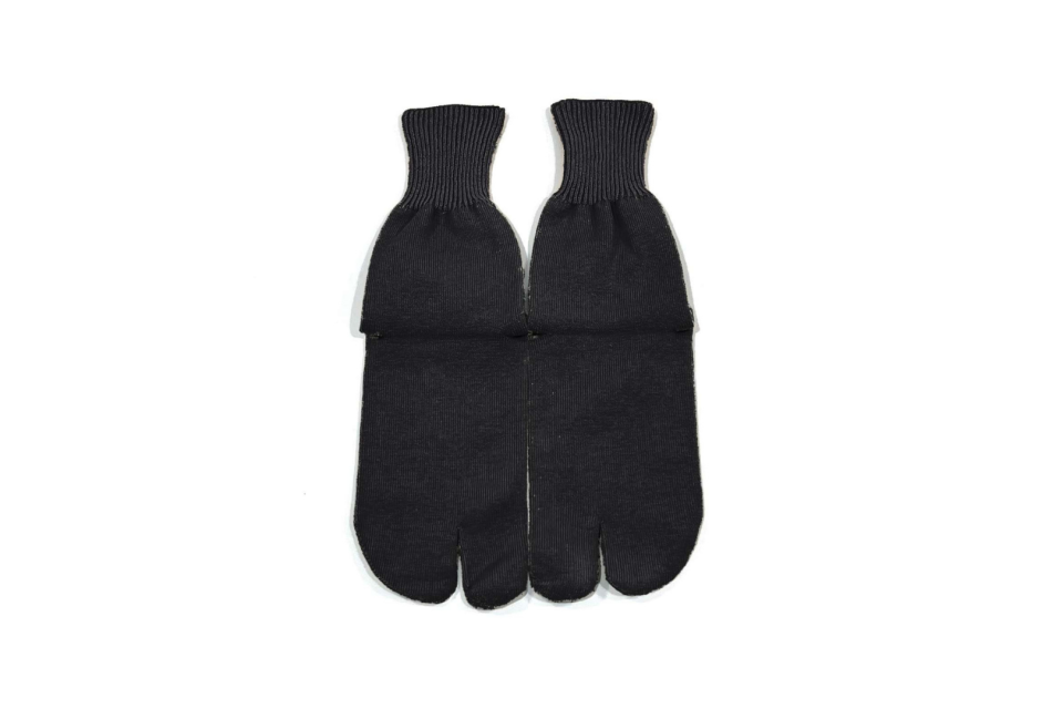 足袋靴下 ブラック×ブラックの画像01